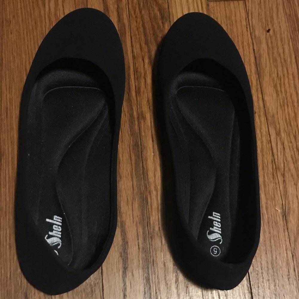 NEW Size 5 Ballet Flats